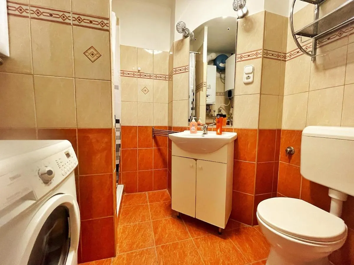 N1 Apartment In Heart Of Pest Budapest