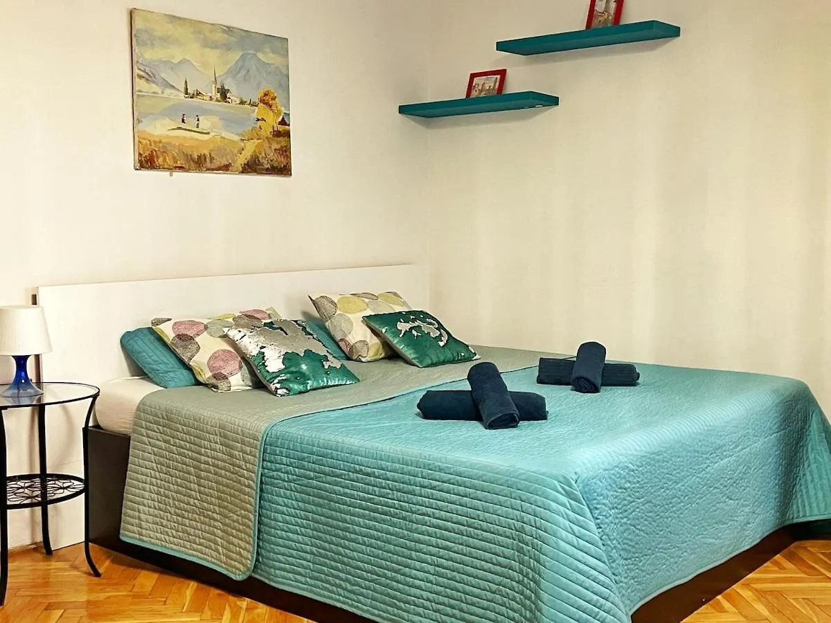 N1 Apartment In Heart Of Pest contacte