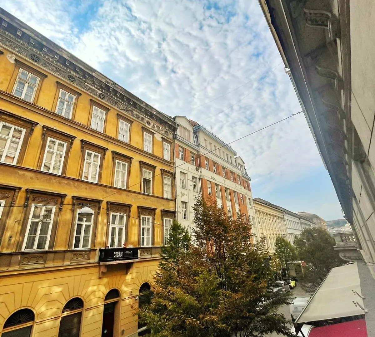 N1 Apartment In Heart Of Pest Budapesta Ungaria